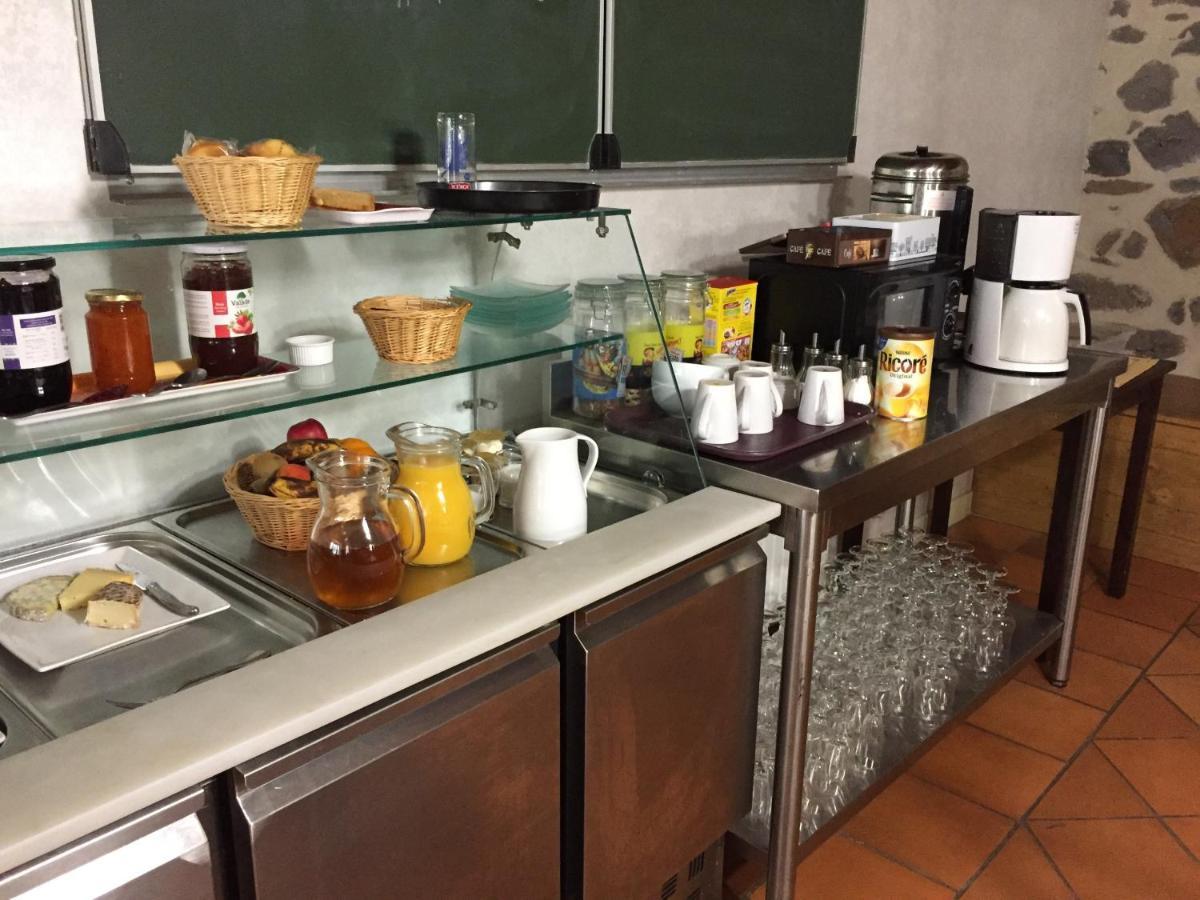 Auberge Les Fontilles Coltines Eksteriør bilde